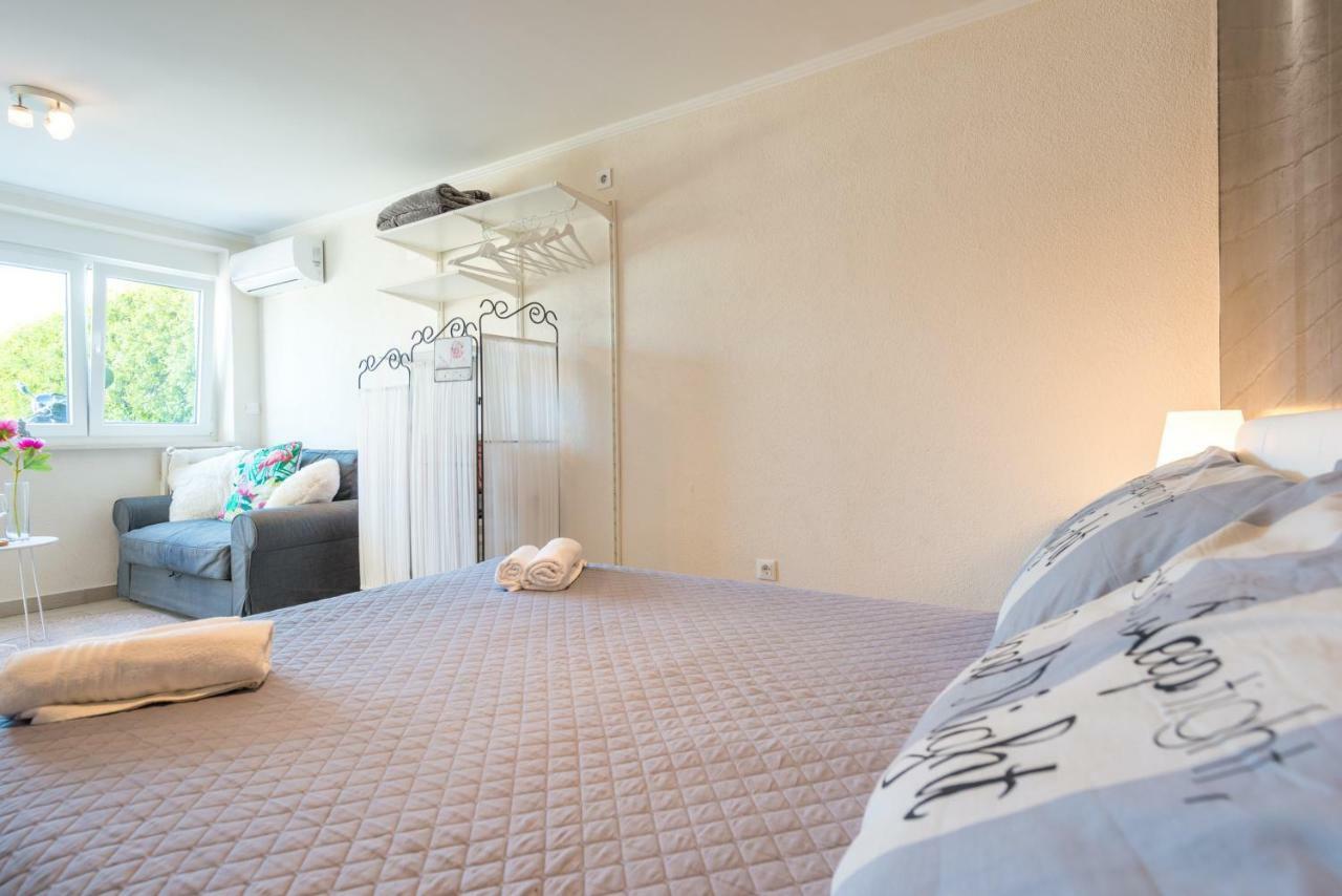 Brand New Studio With Terrace & Parking ดูบรอฟนิก ภายนอก รูปภาพ