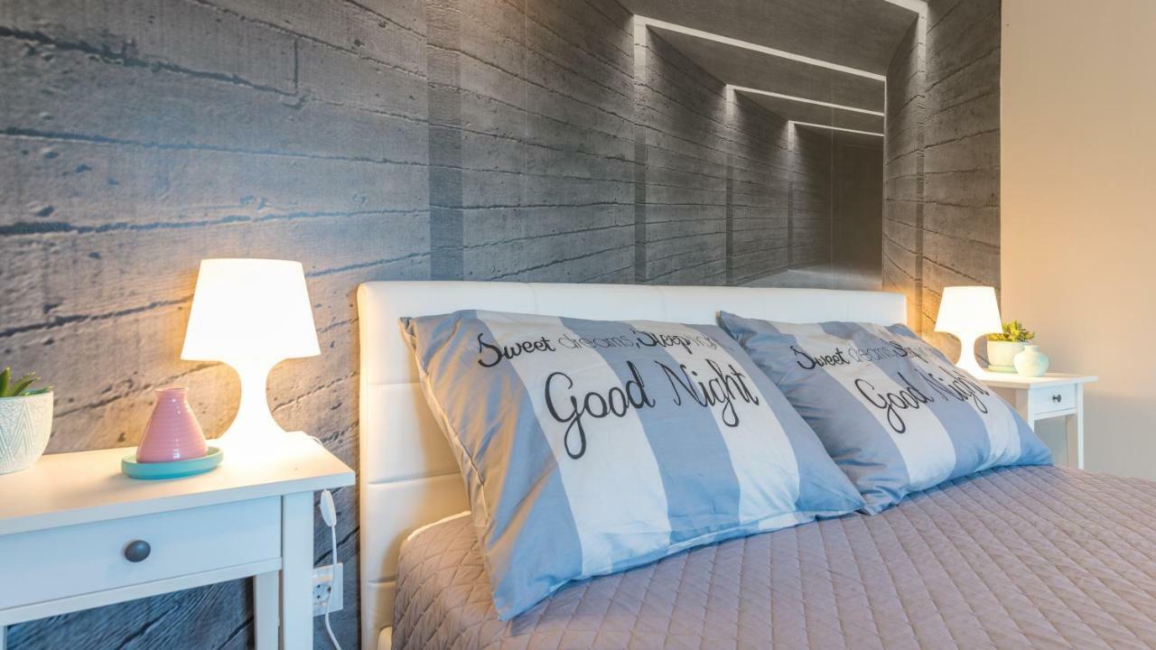 Brand New Studio With Terrace & Parking ดูบรอฟนิก ภายนอก รูปภาพ